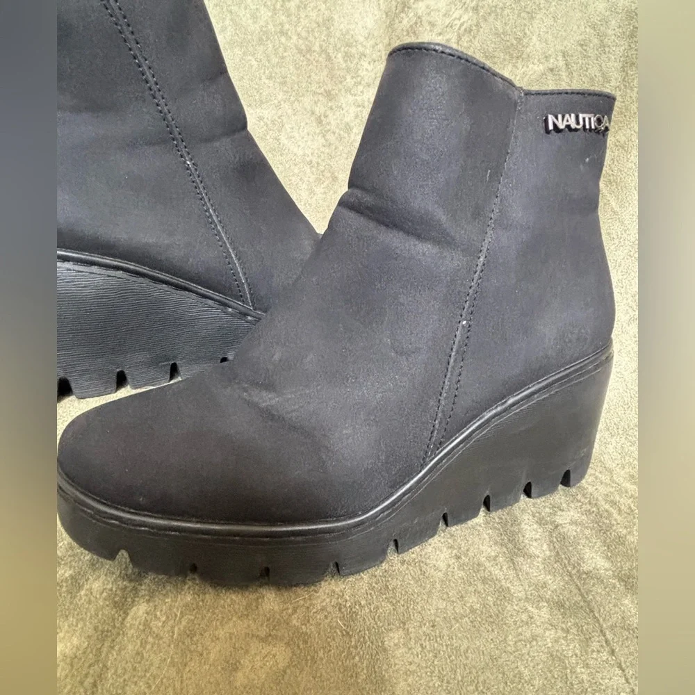 NAUTICA Laurette Size9 Women’s Black Faux Suede Wedge Heel Ankle Boot w/ zipper - Picture 16 of 16